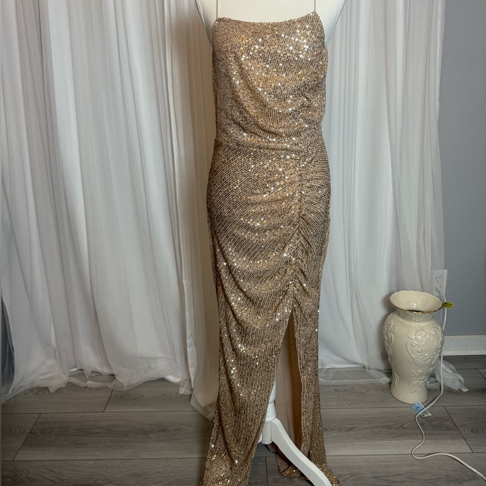Elegant Gold Sequin Dress Size lg